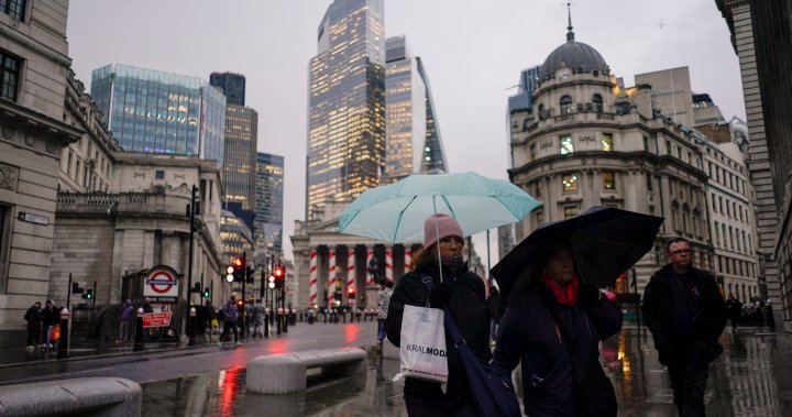Bank of England holds key rate as it warns of ‘heightened uncertainty’ – National | Globalnews.ca
