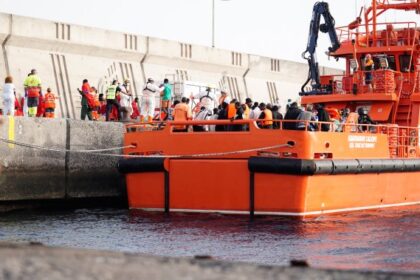 More than 10,000 migrants died this year trying to reach Spain by sea: Report – National | Globalnews.ca