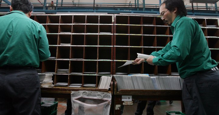 HongKong Post keeps parcel suspension in place despite U.S. reversal – National | Globalnews.ca