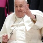 Pope Francis in hospital with bronchitis after struggling to speak – National | Globalnews.ca