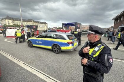 12 people stabbed at Germany train station, suspect arrested: police – National | Globalnews.ca