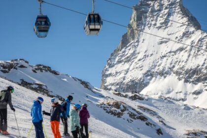 5 skiers found dead in Swiss Alps near luxury resort – National | Globalnews.ca