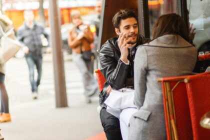 France bans smoking in nearly all outdoor public spaces – National | Globalnews.ca