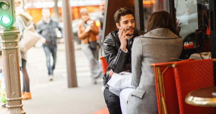 France bans smoking in nearly all outdoor public spaces – National | Globalnews.ca
