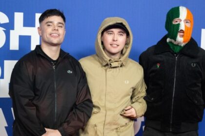 Member of Irish rap band Kneecap charged with terror offence – National | Globalnews.ca