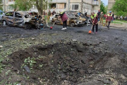 Russia says it will still observe 3-day ceasefire, but respond if attacked – National | Globalnews.ca
