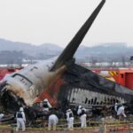 South Korea plane crash victims’ families file complaint against officials – National | Globalnews.ca