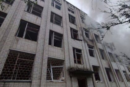 Ukraine accuses Russia of violating its own ceasefire 734 times – National | Globalnews.ca