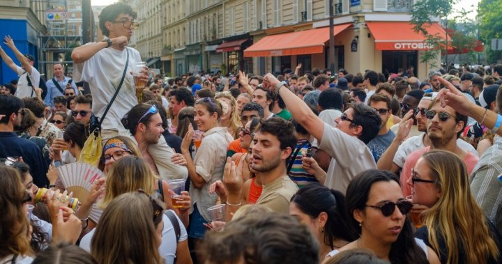 145 people stabbed with syringes at France music festival, 12 arrested – National | Globalnews.ca
