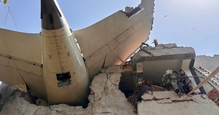 Air India crash involved a Boeing Dreamliner. What’s the safety record? – National | Globalnews.ca