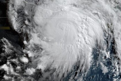 Hurricane Erick makes landfall in southern Mexico as category 3 storm – National | Globalnews.ca