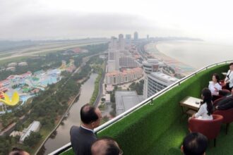 North Korea debuts new beach resort in tourism push – National | Globalnews.ca