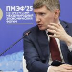 Russia ‘on the verge of going into a recession,’ economy minister warns – National | Globalnews.ca