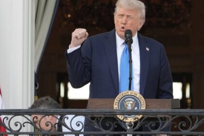 Trump announces new travel ban for 12 countries, restrictions on 7 – National | Globalnews.ca