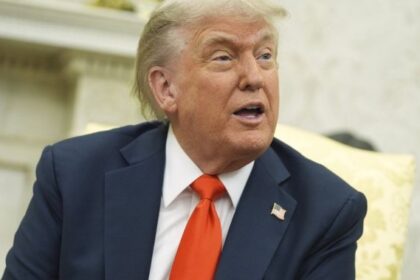 Trump suggests Ukraine, Russia may need to ‘fight for a while’ – National | Globalnews.ca