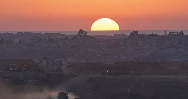 52 Palestinians in Gaza are killed by Israeli airstrikes or shot dead while seeking aid – National | Globalnews.ca