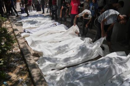 Israeli troops shoot Palestinians at aid site, kill 67: Gaza health ministry – National | Globalnews.ca
