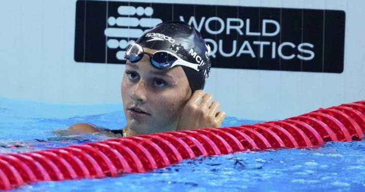 Summer McIntosh wins first gold medal at worlds in her quest for five – National | Globalnews.ca