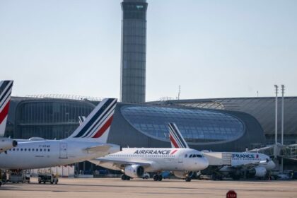 Travel around France could be hit as air traffic controllers strike – National | Globalnews.ca