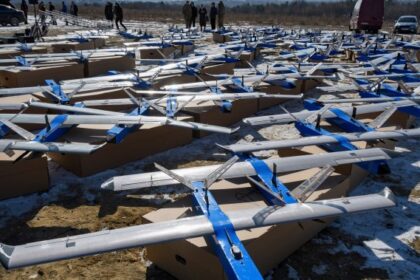 U.S. stops some arms shipments to Ukraine as Kyiv expresses disappointment – National | Globalnews.ca