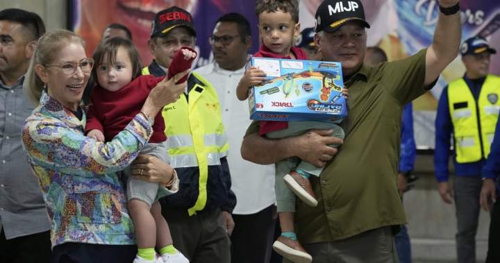 Venezuela releases 10 jailed Americans in prisoner swap deal with El Salvador – National | Globalnews.ca