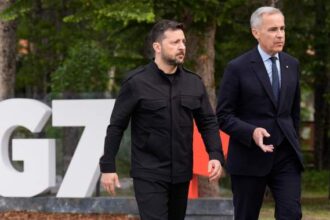Carney backs Ukraine role in peace talks in calls with Zelenskyy, Starmer – National | Globalnews.ca
