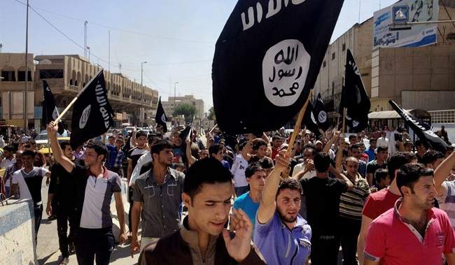 Iraq starts excavation of large mass grave left by rampaging Islamic State – National | Globalnews.ca