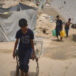 Israel prepares to move Palestinians to southern Gaza as Israelis urge mass protest over conflict – National | Globalnews.ca
