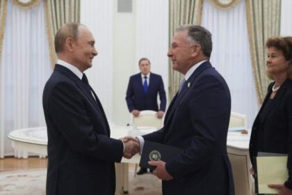 Trump envoy meets with Putin as peace deal deadline for Russia nears – National | Globalnews.ca